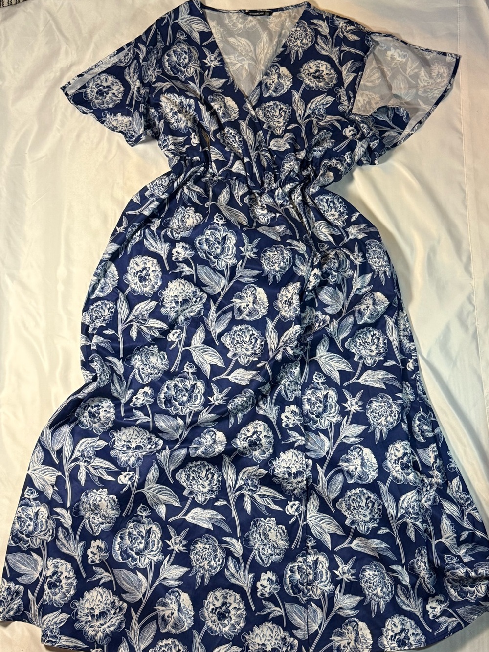 BloomChic Navy and White Floral Maxi Dress